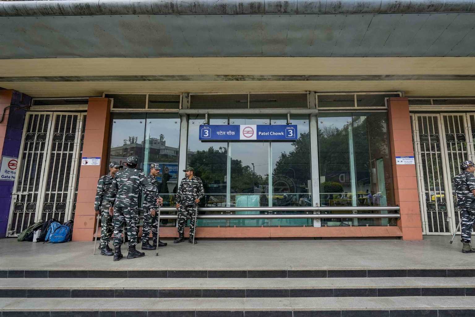 patel chowk metro station gate no 3